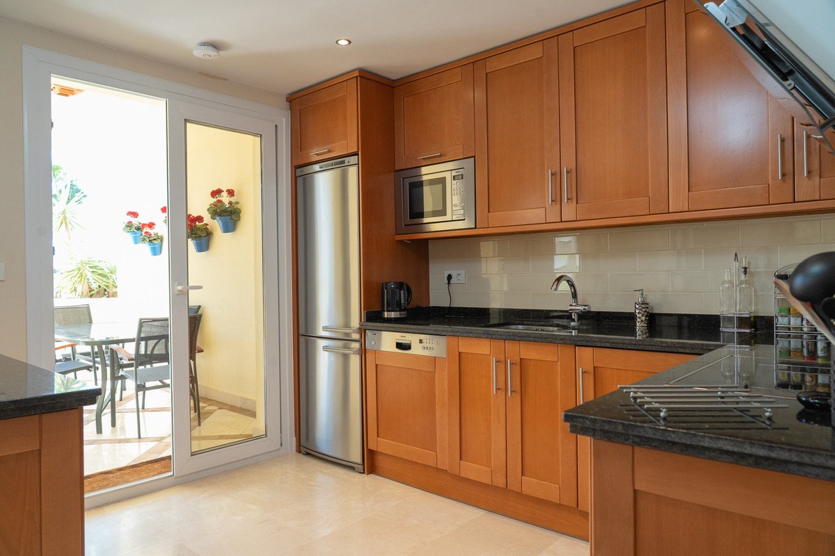 2 Bed Middle Floor Apartment in Casares