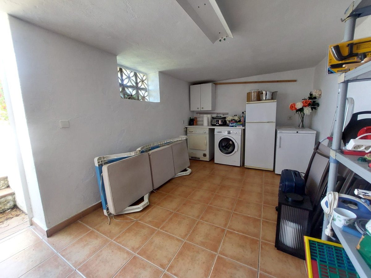 3 Bed Townhouse in El Paraiso
