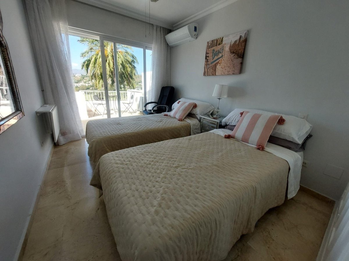 3 Bed Townhouse in El Paraiso