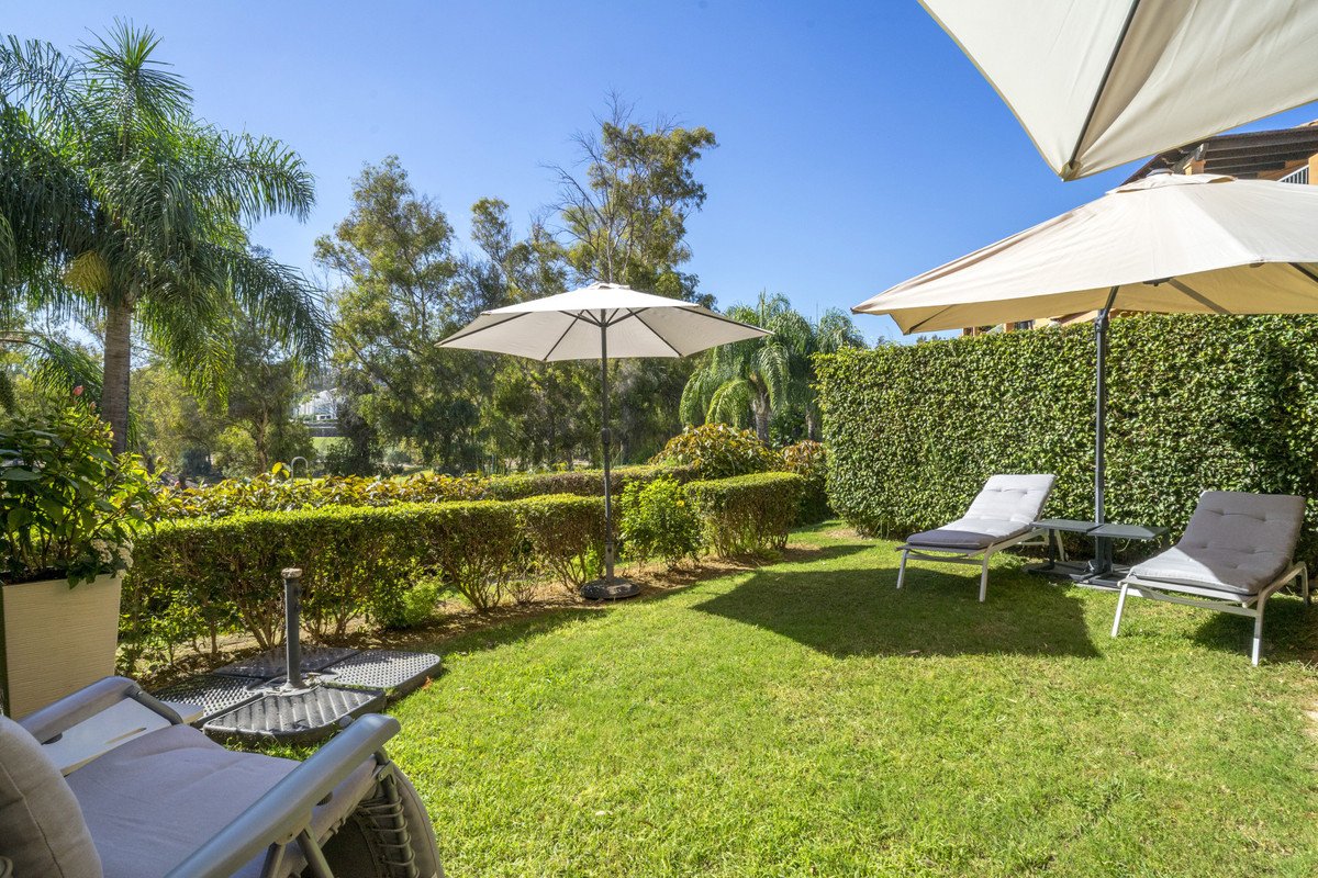 2 Bed Ground Floor Apartment in Estepona