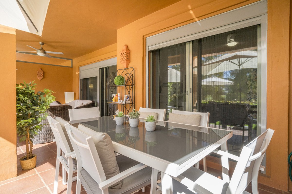 2 Bed Ground Floor Apartment in Estepona