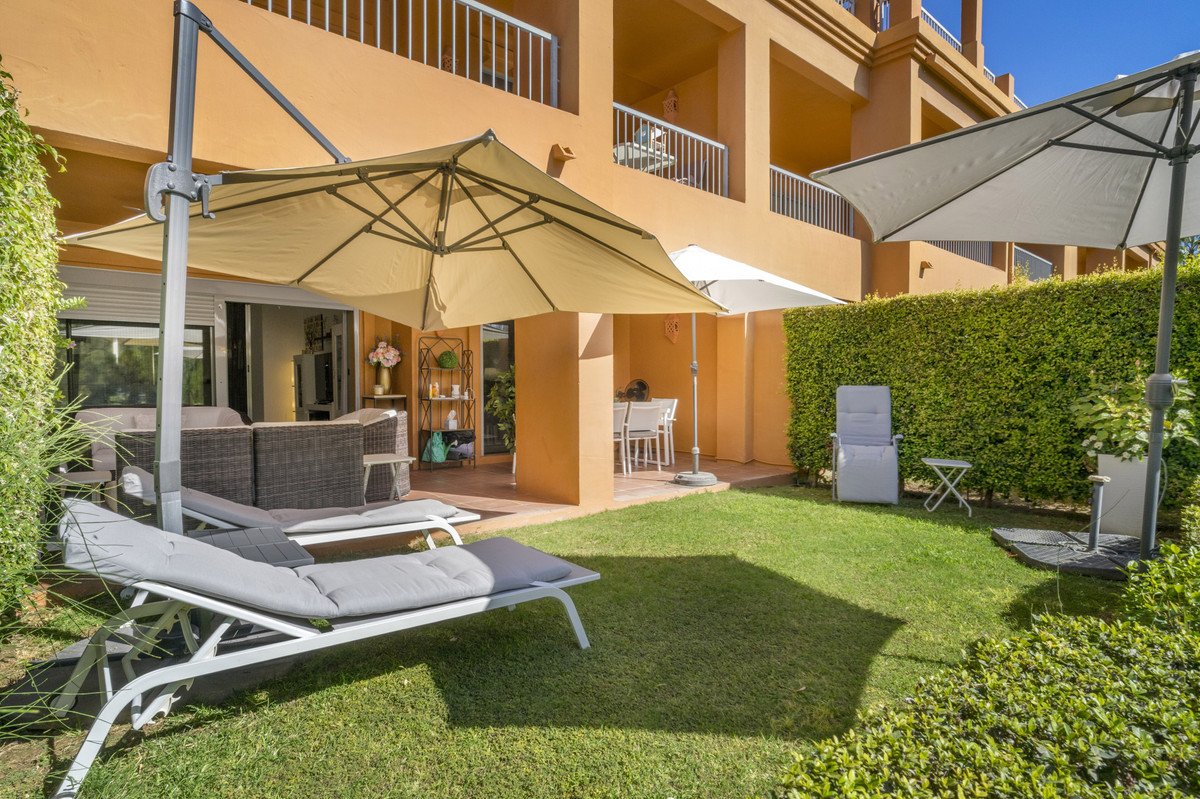2 Bed Ground Floor Apartment in Estepona