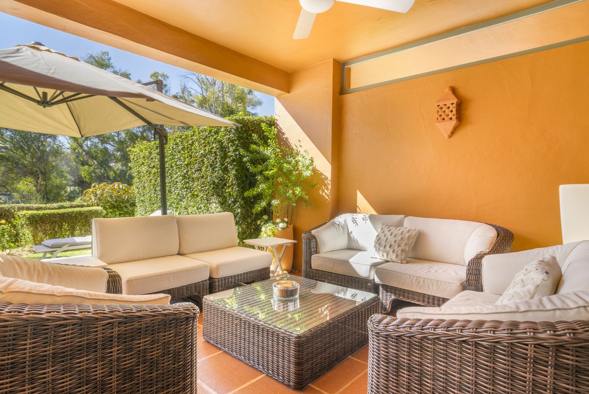 2 Bed Ground Floor Apartment in Estepona