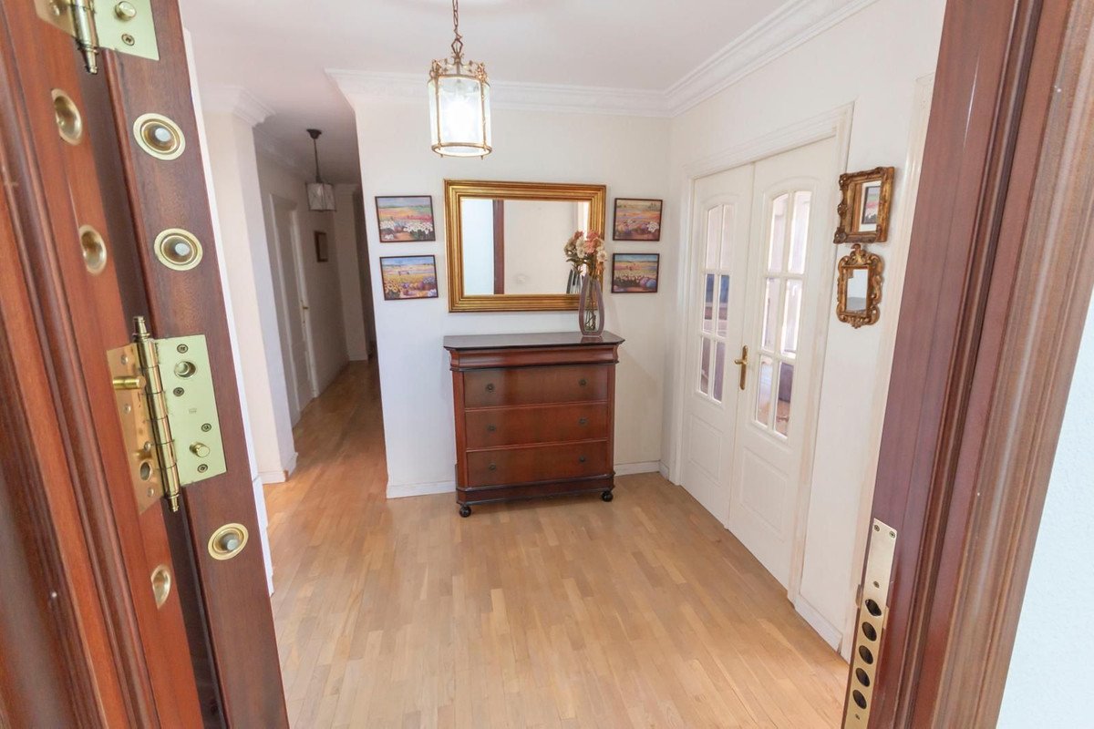 4 Bed Penthouse in Estepona