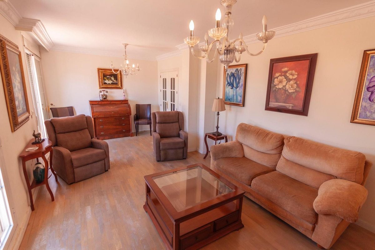 4 Bed Penthouse in Estepona