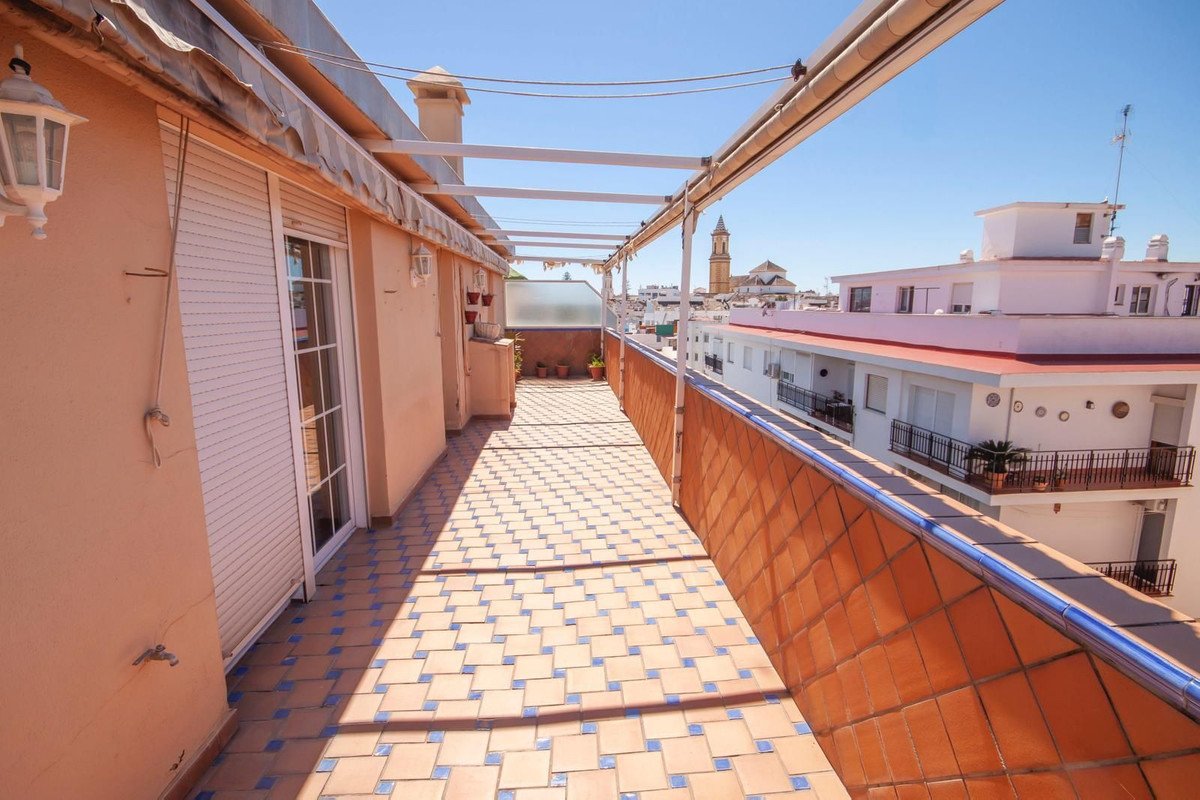4 Bed Penthouse in Estepona