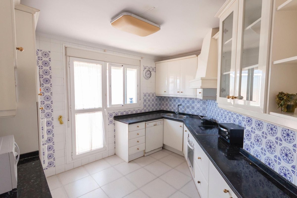 4 Bed Penthouse in Estepona
