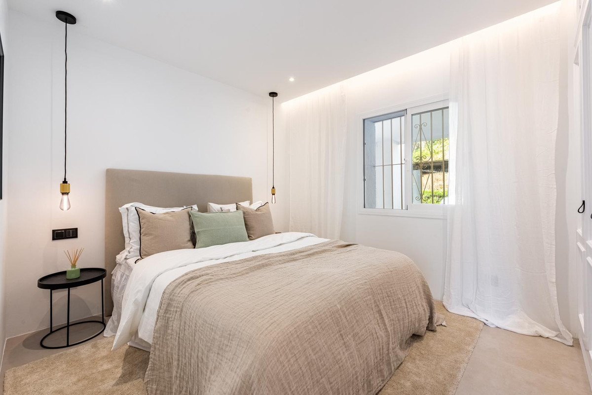 3 Bed Middle Floor Apartment in La Quinta