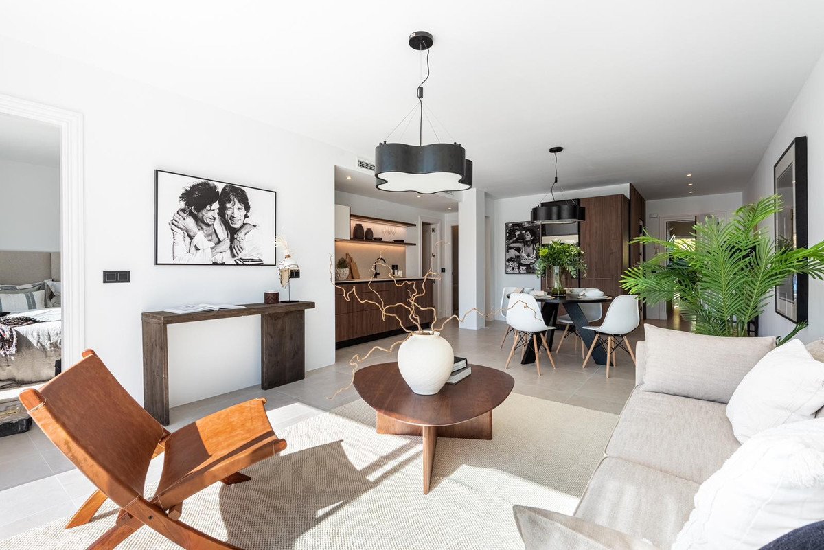 3 Bed Middle Floor Apartment in La Quinta