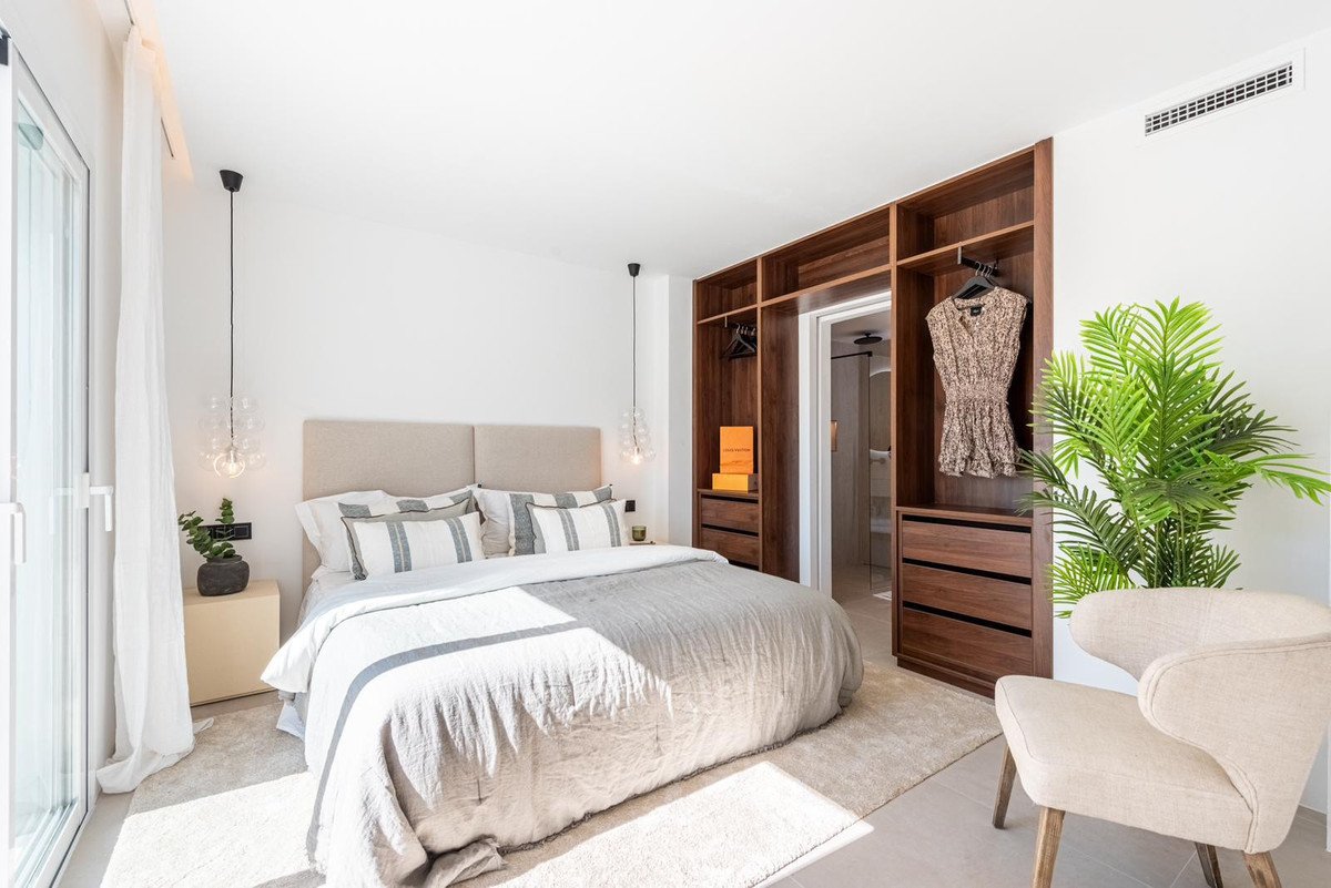 3 Bed Middle Floor Apartment in La Quinta