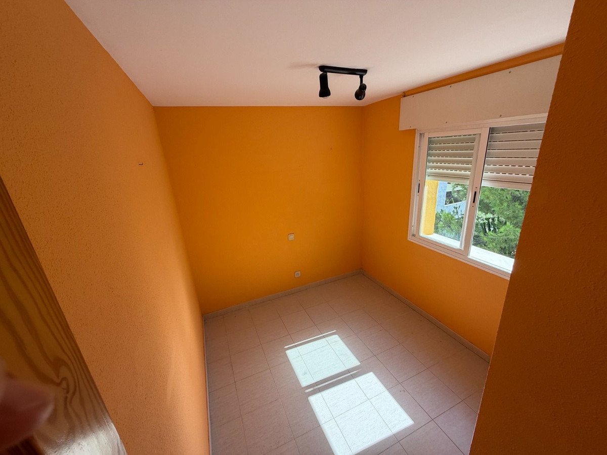 4 Bed Semi-Detached House in Marbella
