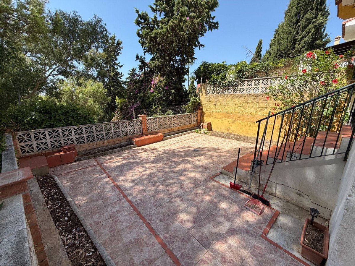 4 Bed Semi-Detached House in Marbella