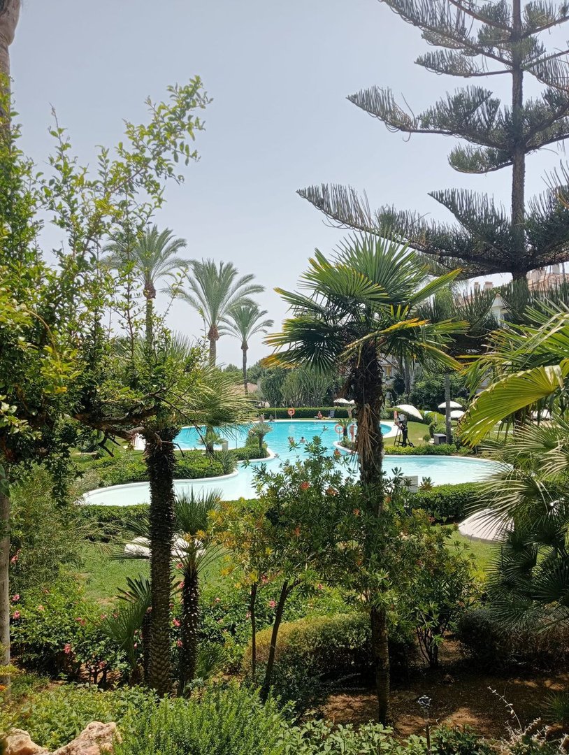 2 Bed Middle Floor Apartment in Marbella