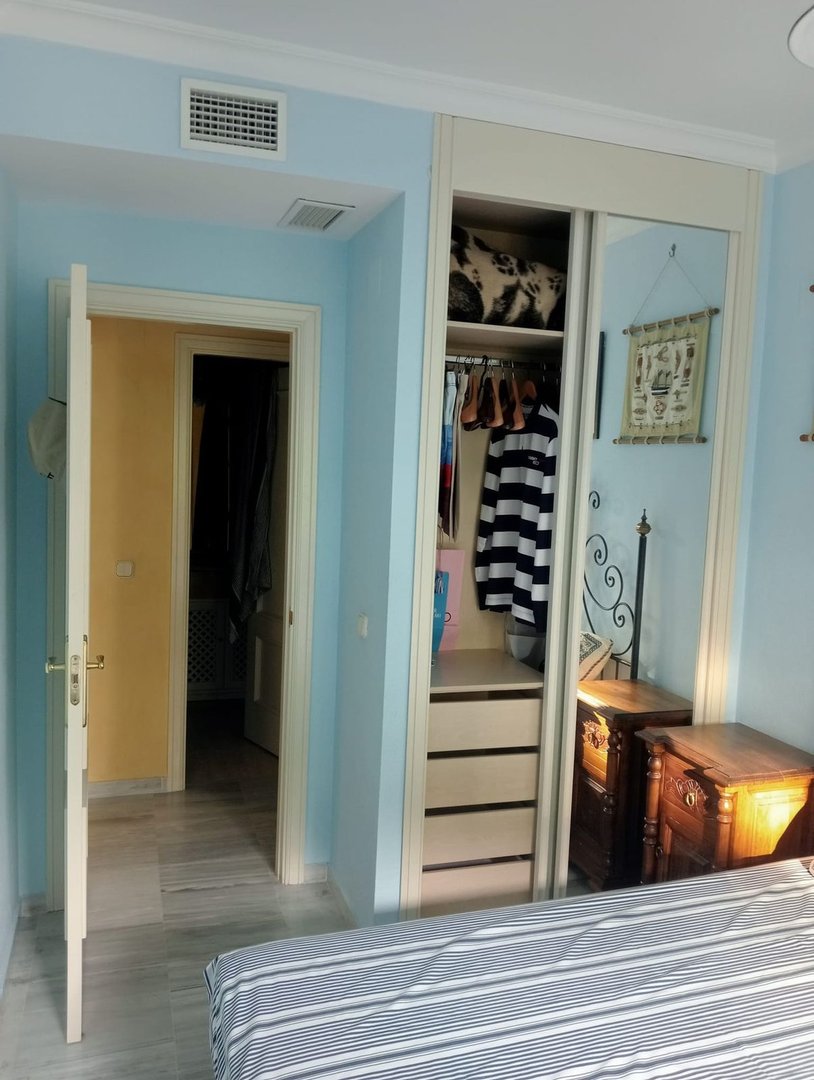2 Bed Middle Floor Apartment in Marbella