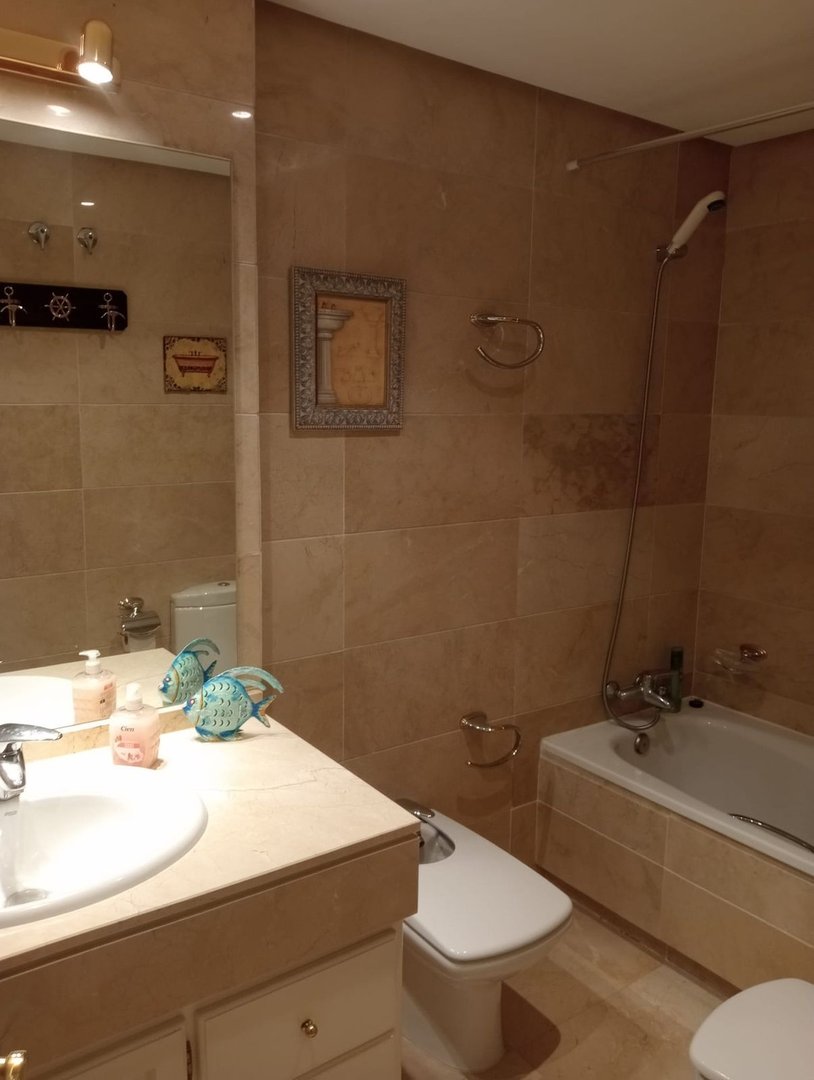 2 Bed Middle Floor Apartment in Marbella