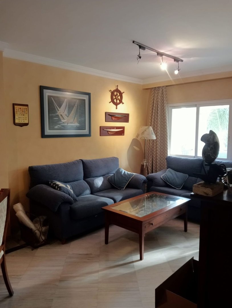 2 Bed Middle Floor Apartment in Marbella