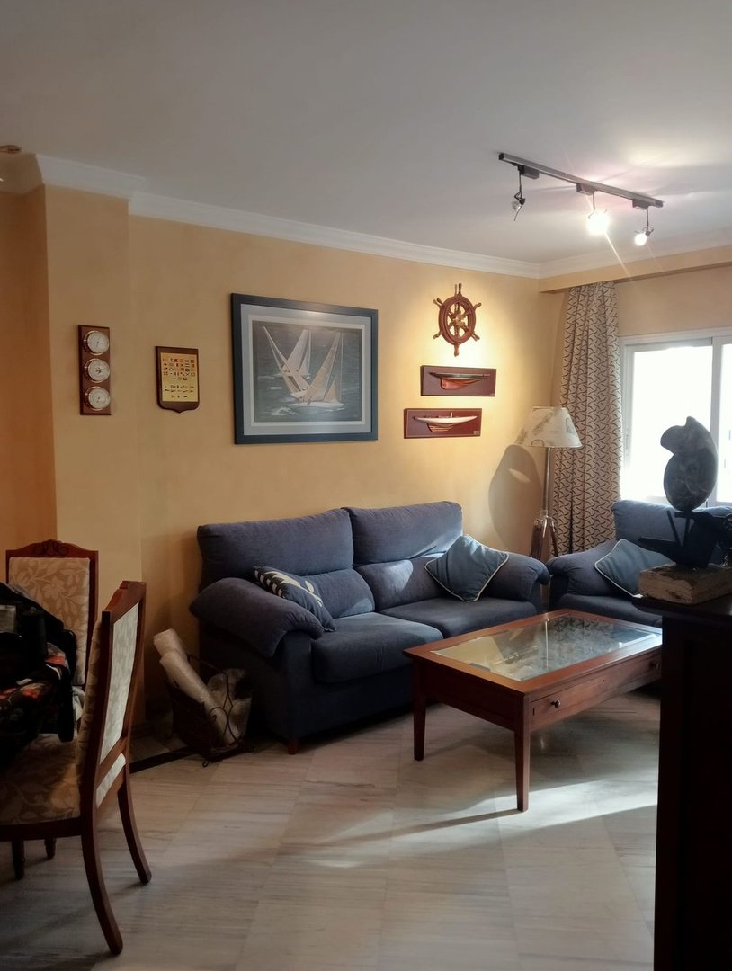 2 Bed Middle Floor Apartment in Marbella