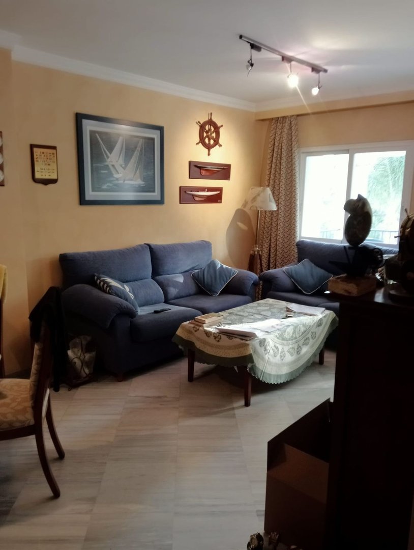 2 Bed Middle Floor Apartment in Marbella