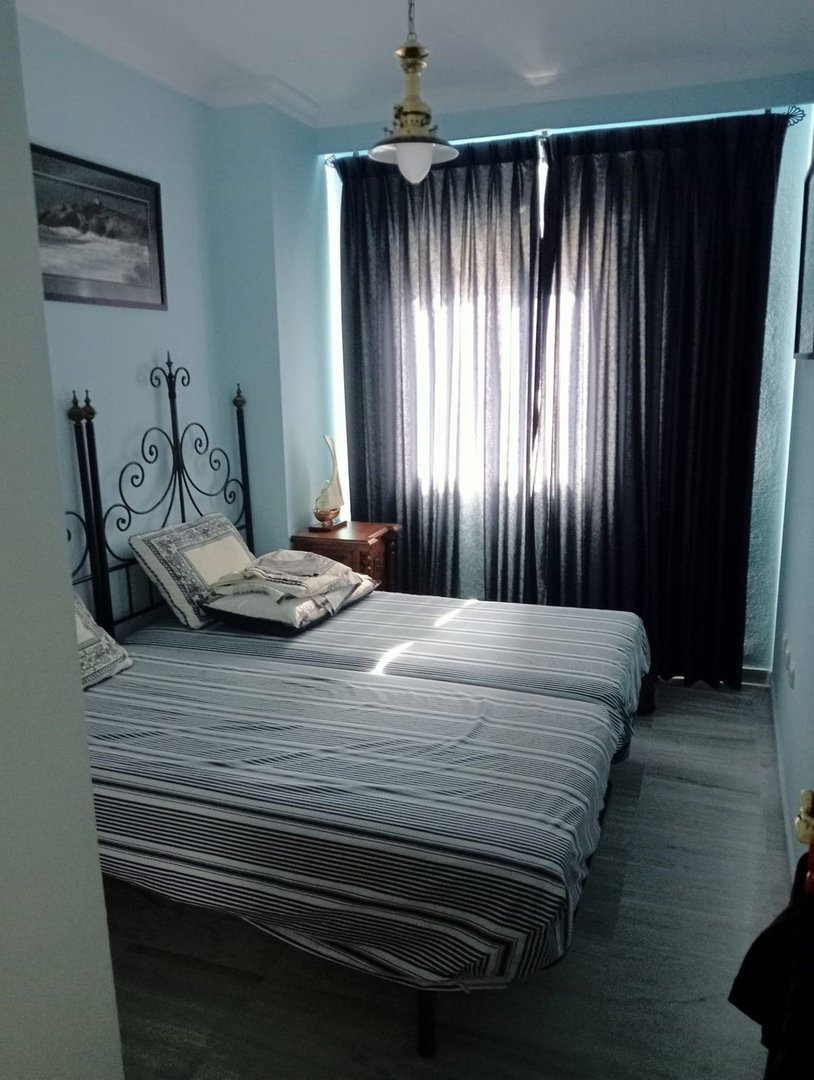 2 Bed Middle Floor Apartment in Marbella