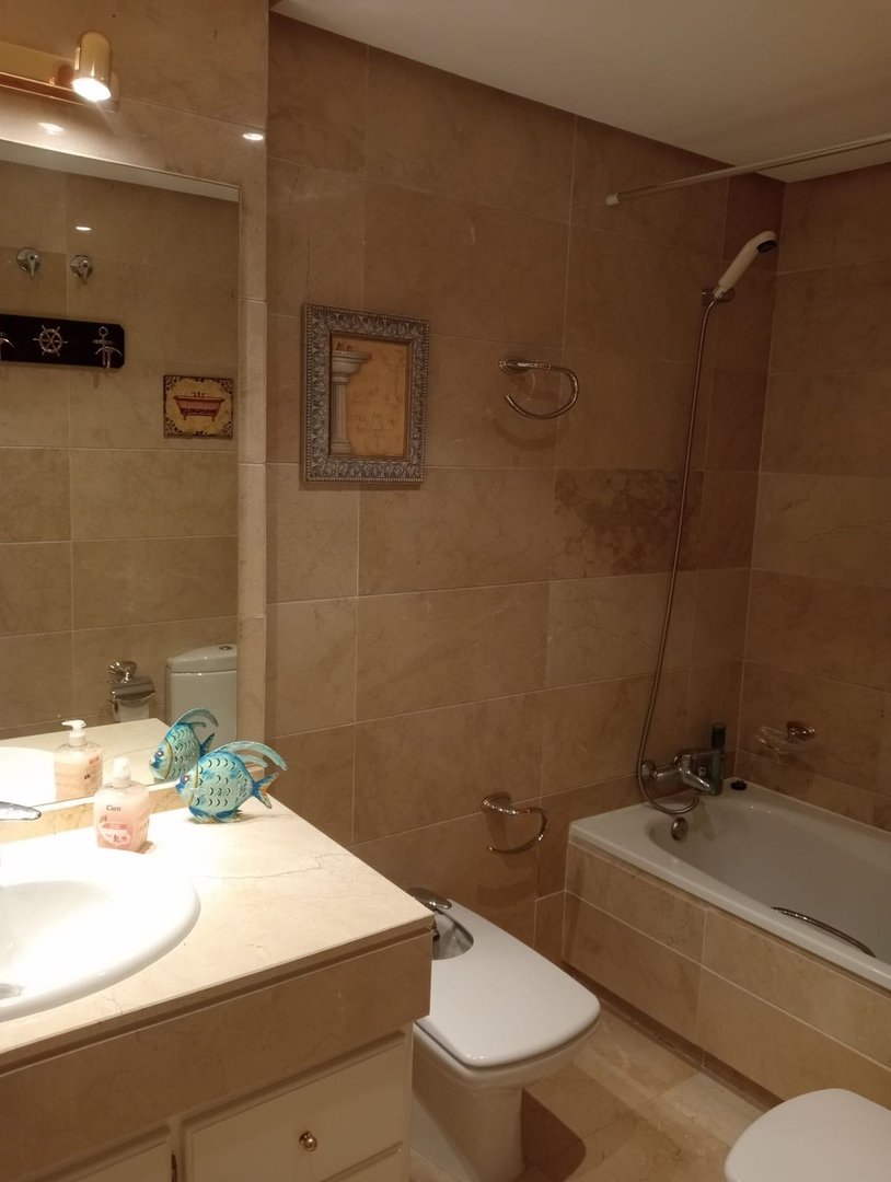2 Bed Middle Floor Apartment in Marbella