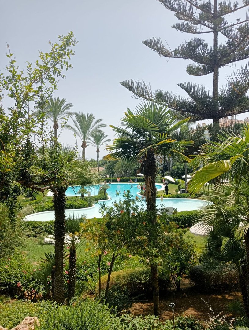 2 Bed Middle Floor Apartment in Marbella