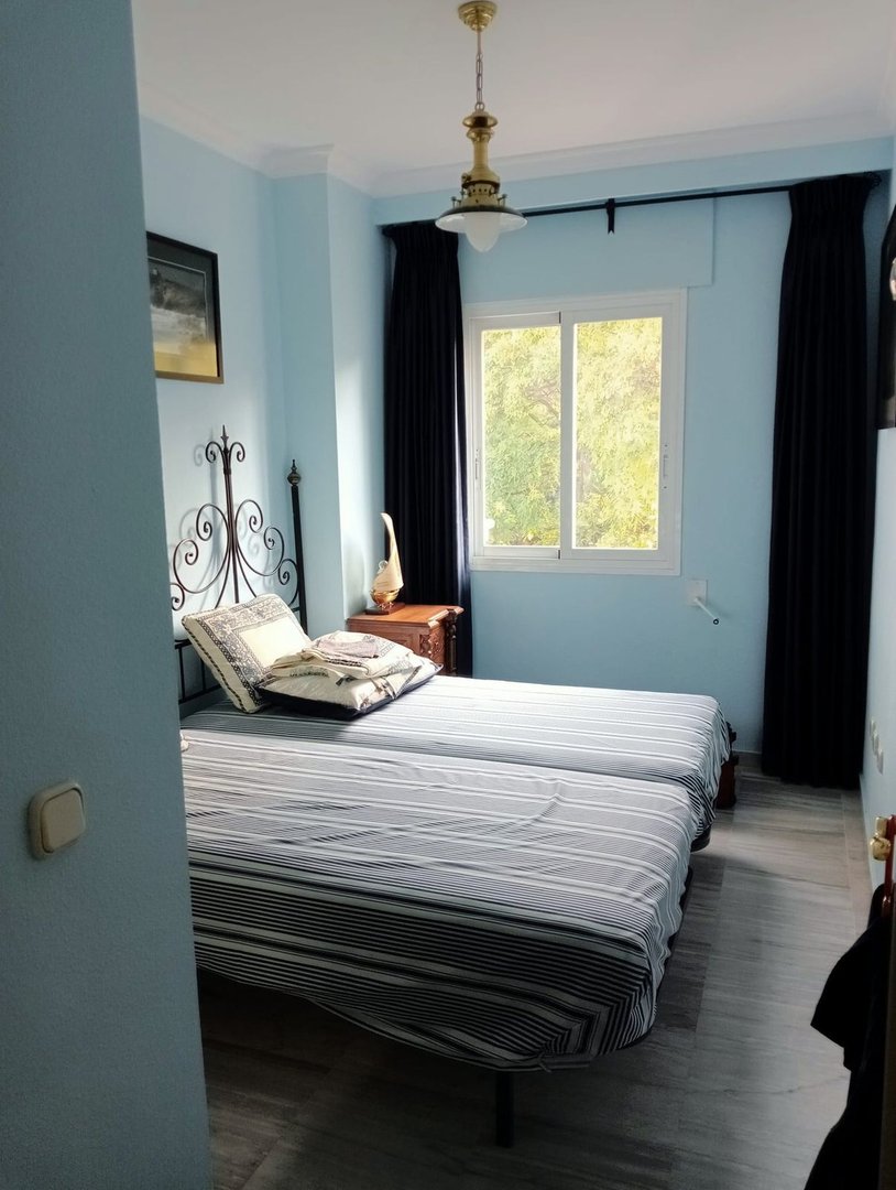 2 Bed Middle Floor Apartment in Marbella
