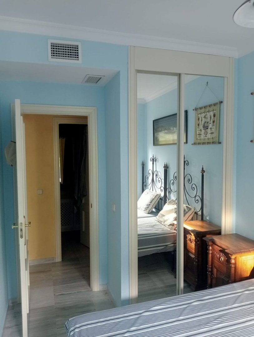 2 Bed Middle Floor Apartment in Marbella