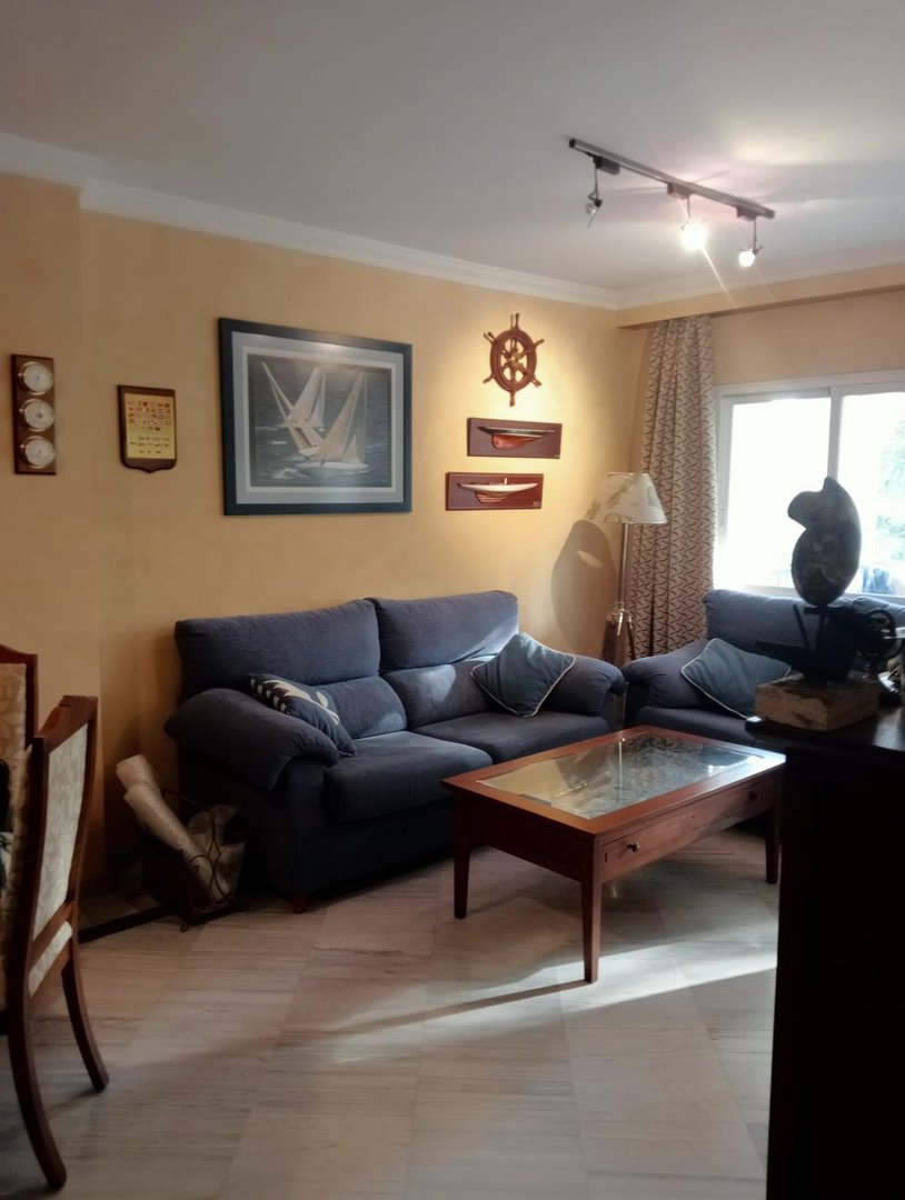 2 Bed Middle Floor Apartment in Marbella