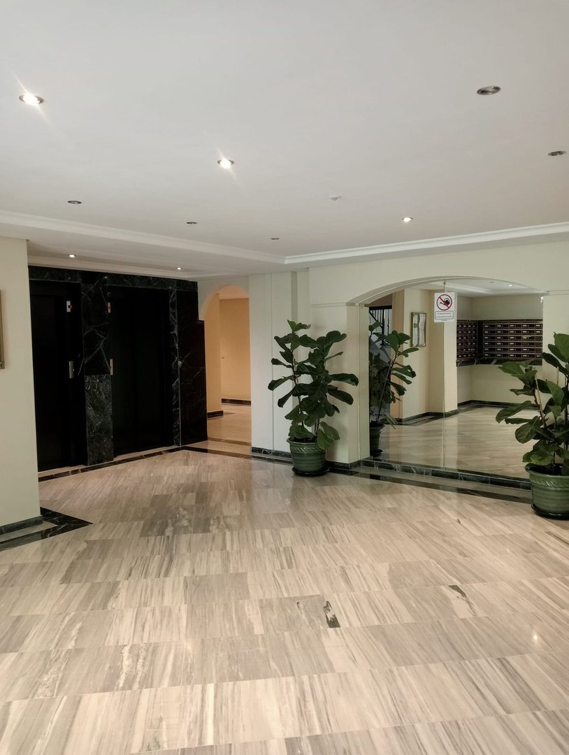 2 Bed Middle Floor Apartment in Marbella
