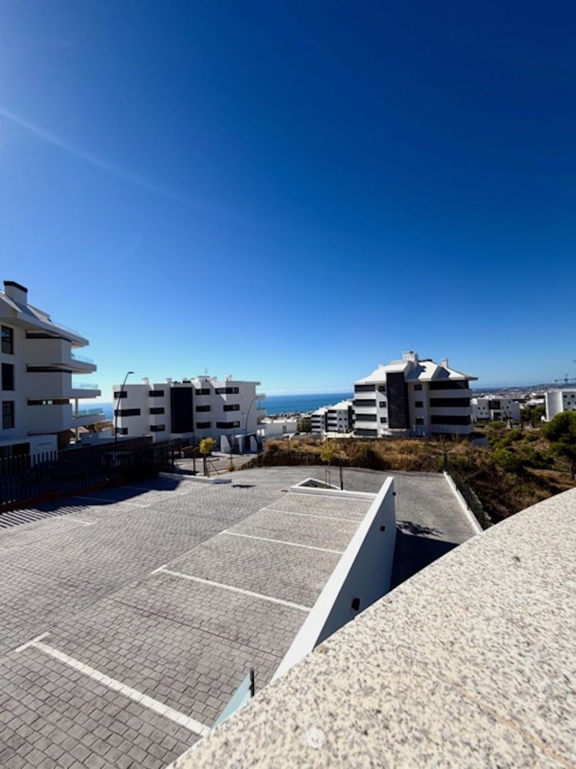 3 Bed Middle Floor Apartment in Fuengirola