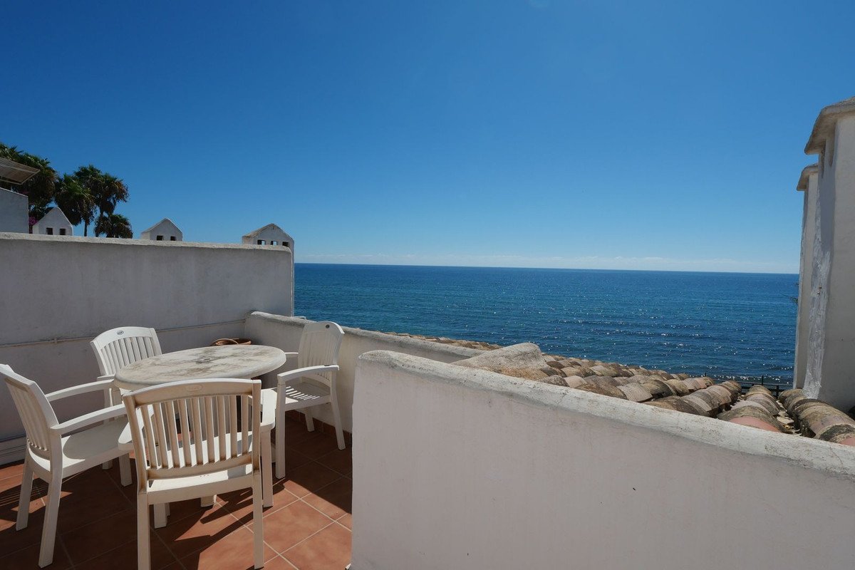 2 Bed Townhouse in Calahonda