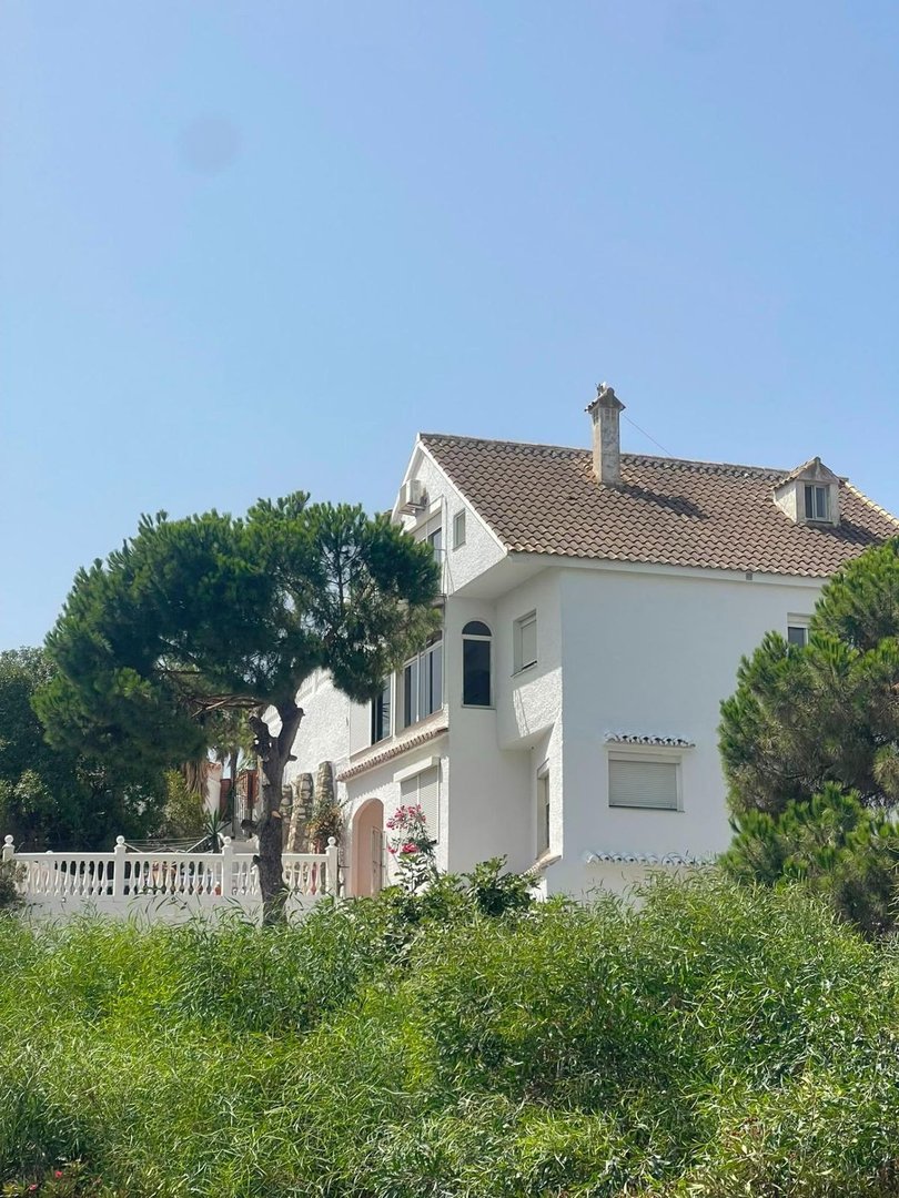 6 Bed Detached Villa in El Faro