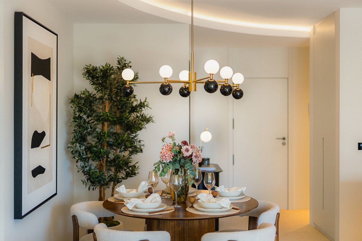 3 Bed Middle Floor Apartment in The Golden Mile