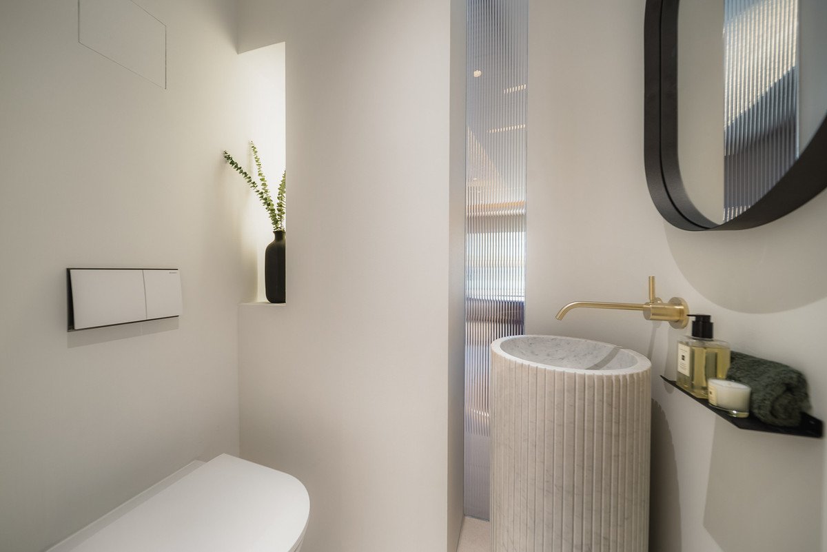 3 Bed Middle Floor Apartment in The Golden Mile