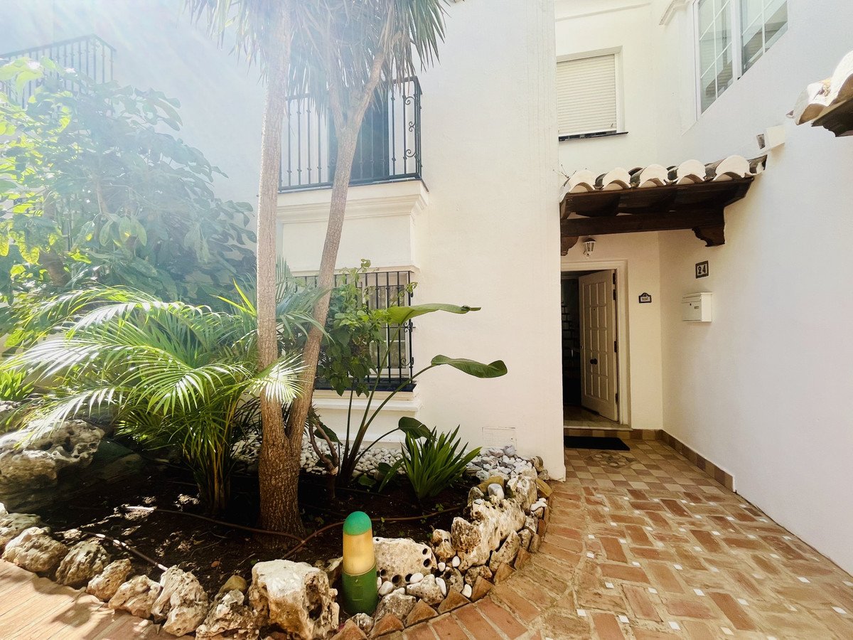 3 Bed Townhouse in The Golden Mile