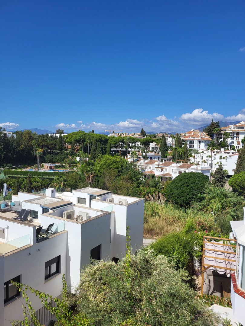 3 Bed Townhouse in The Golden Mile
