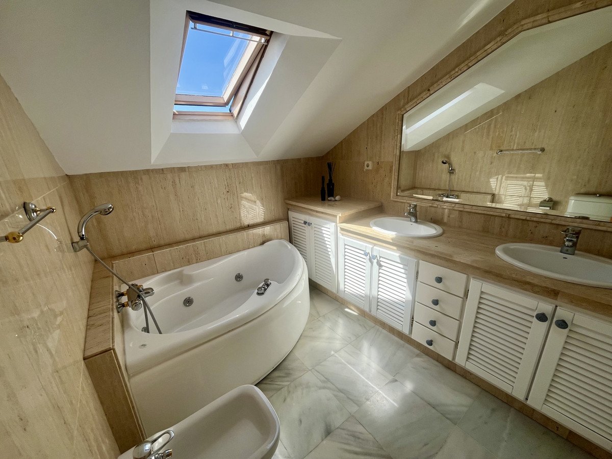 3 Bed Townhouse in The Golden Mile