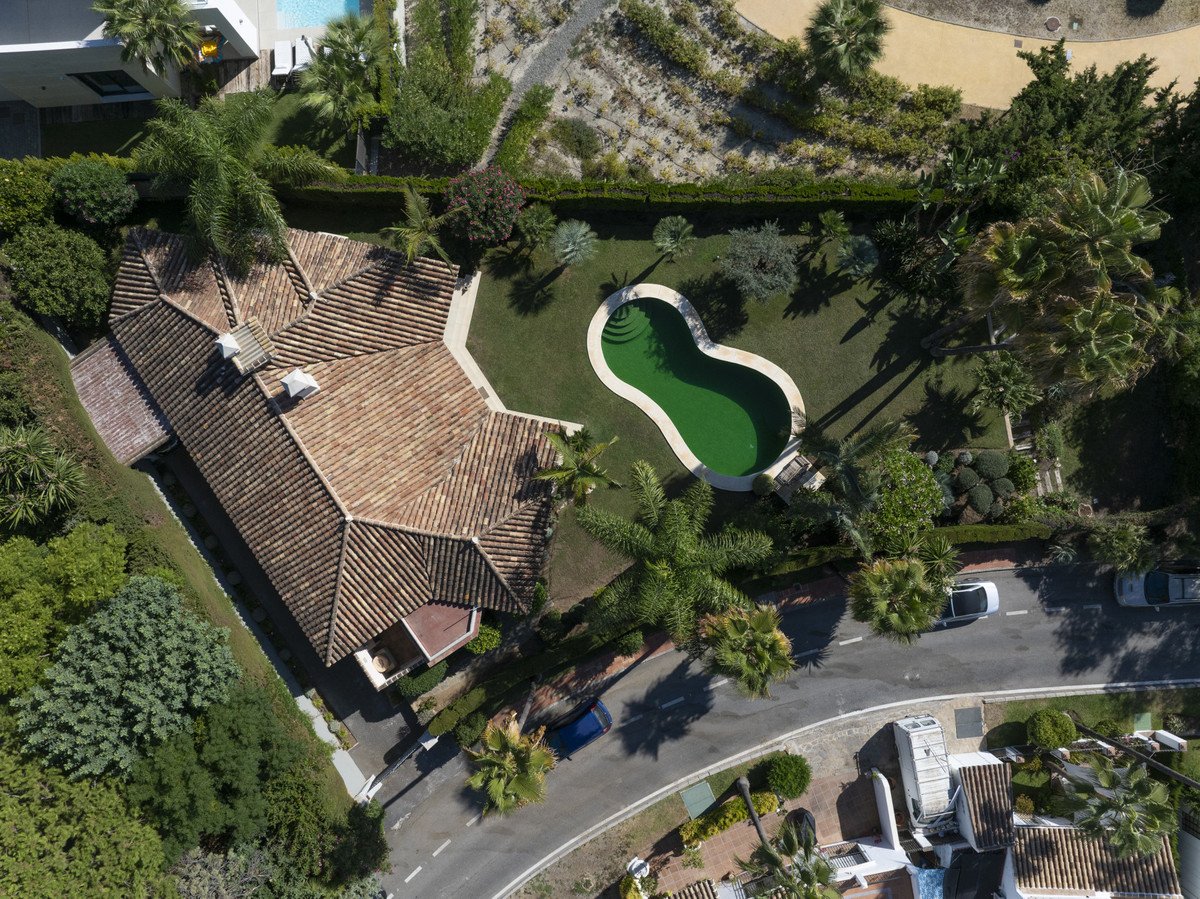 2 Bed Detached Villa in Marbella