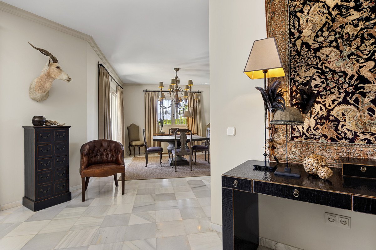 2 Bed Detached Villa in Marbella