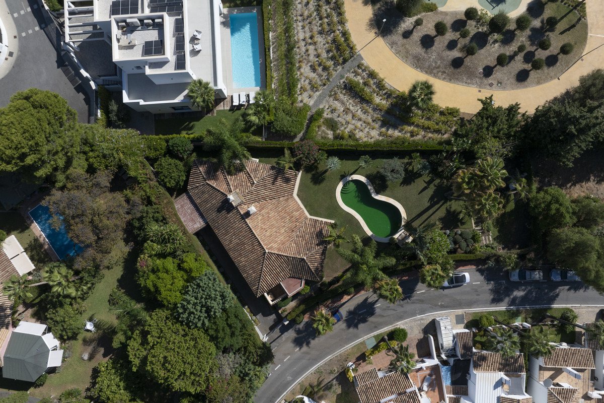 2 Bed Detached Villa in Marbella