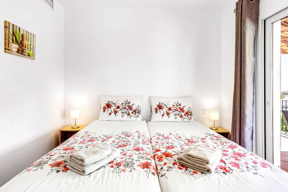 12 Bed Business in Torreblanca