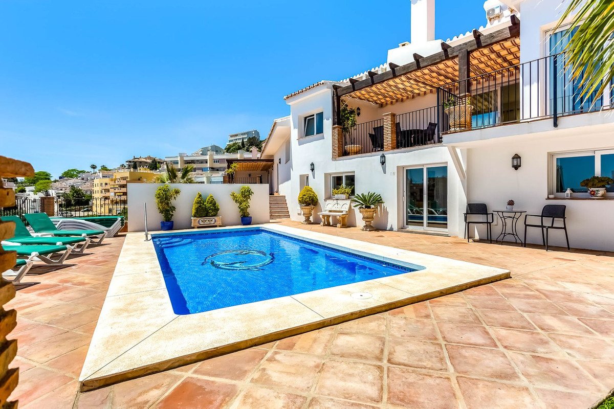 12 Bed Business in Torreblanca