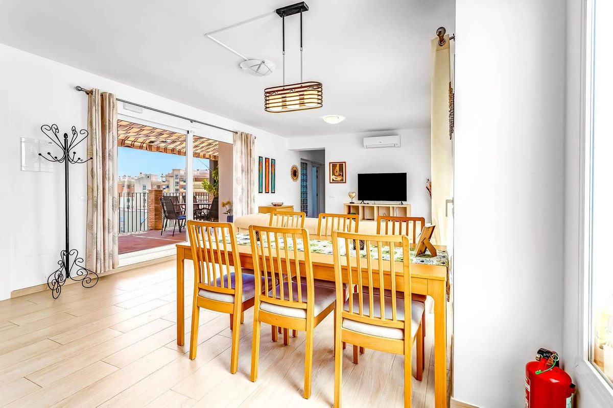 12 Bed Business in Torreblanca