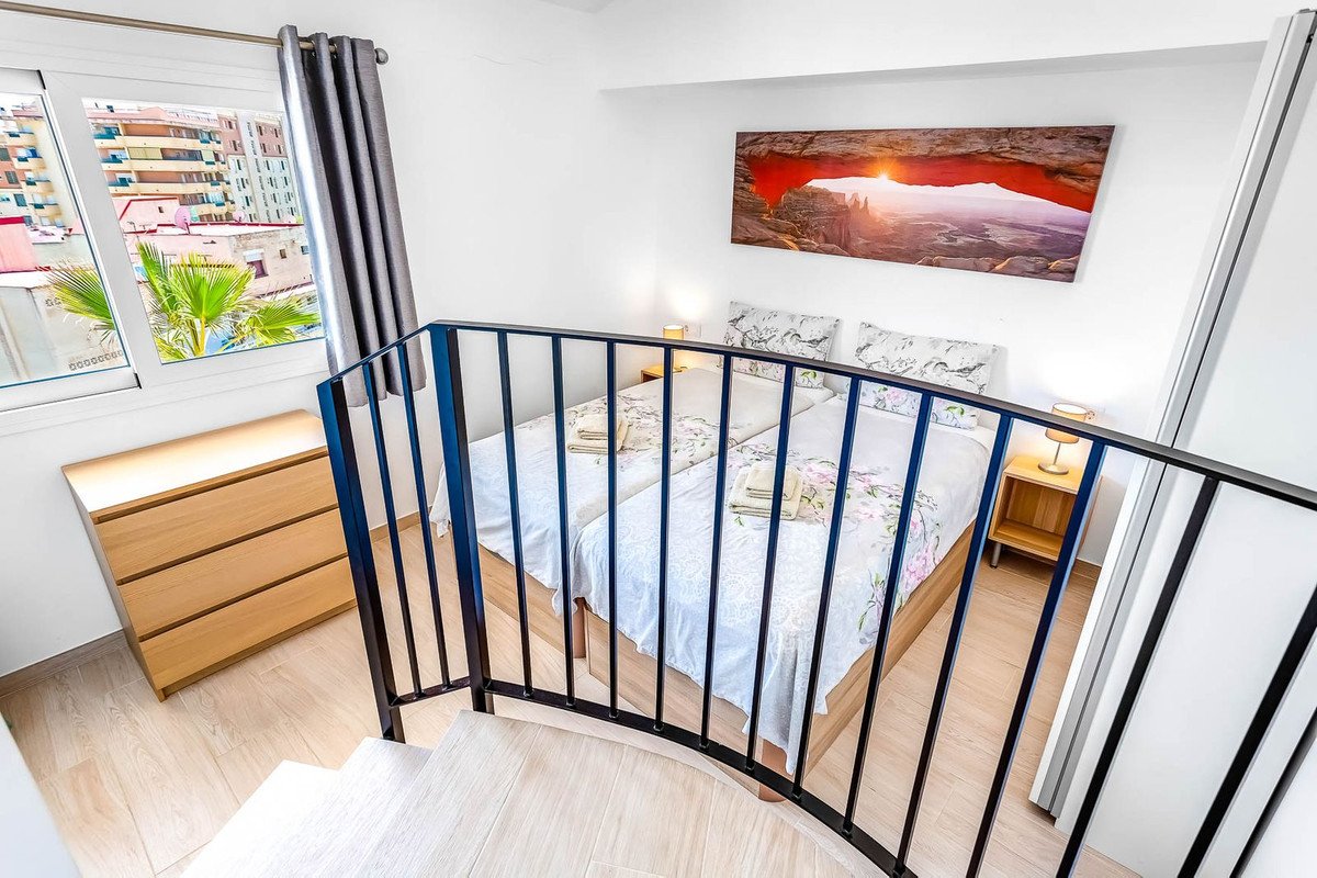 12 Bed Business in Torreblanca