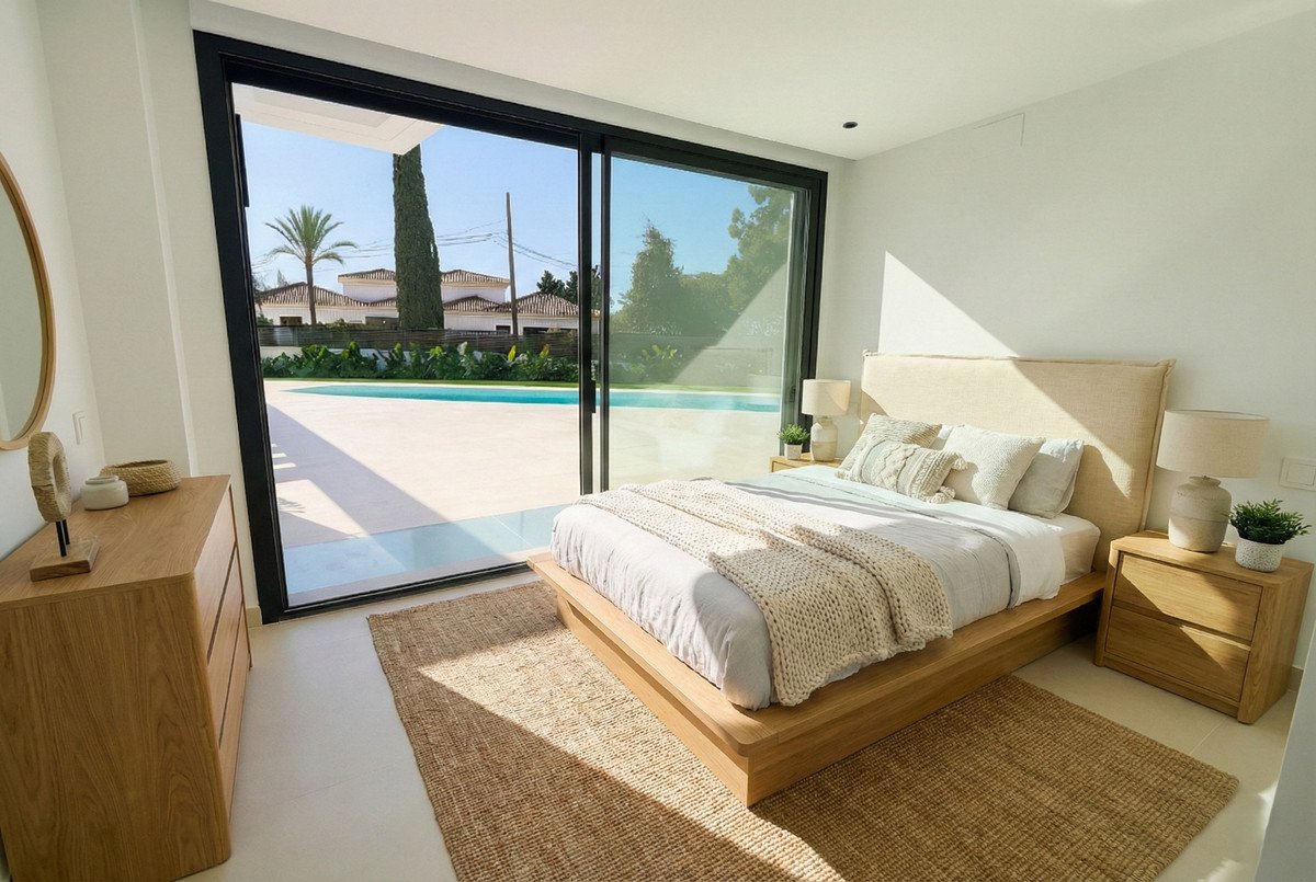 5 Bed Detached Villa in El Chaparral