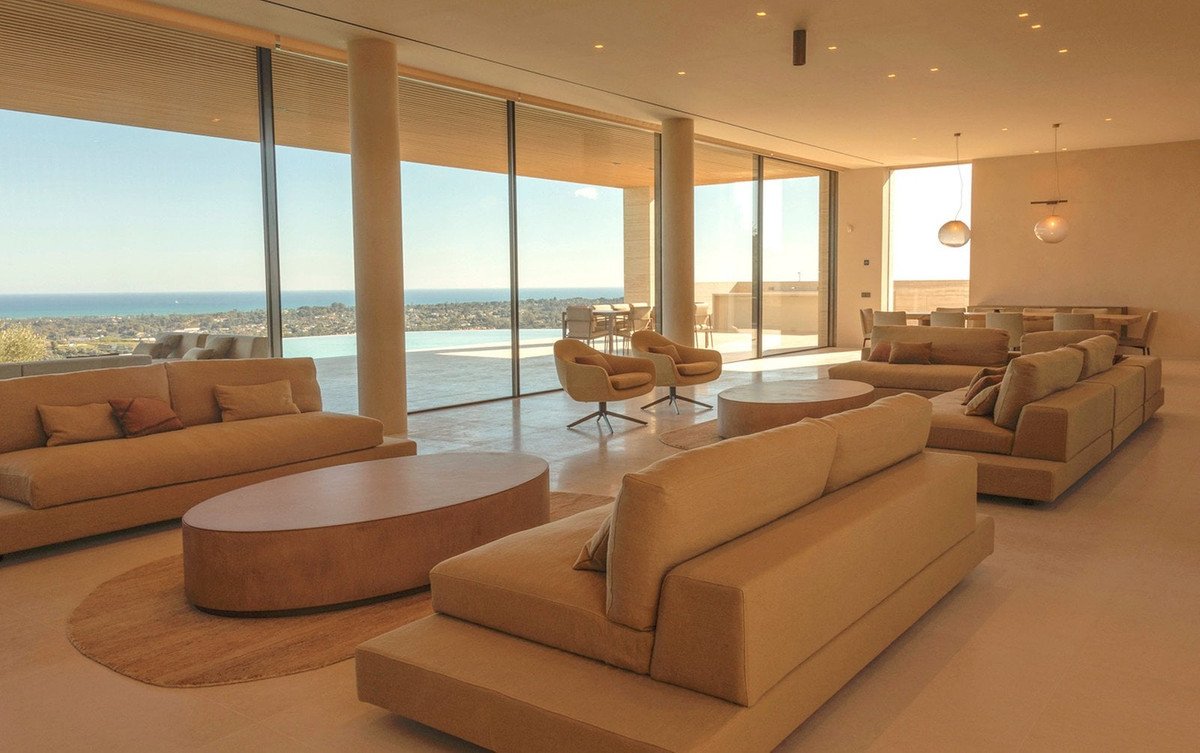8 Bed Detached Villa in Sotogrande
