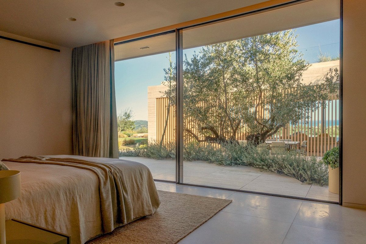 8 Bed Detached Villa in Sotogrande