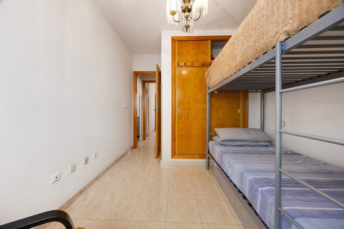 2 Bed Ground Floor Apartment in Torrevieja