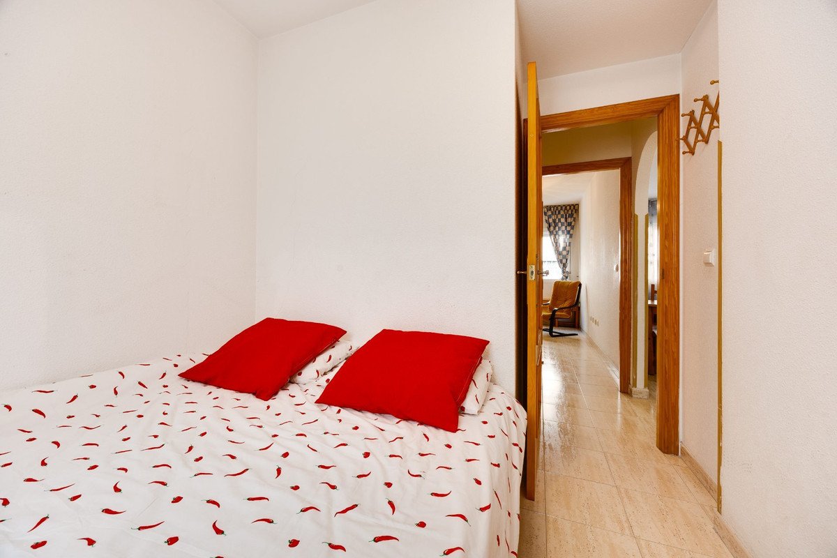 2 Bed Ground Floor Apartment in Torrevieja