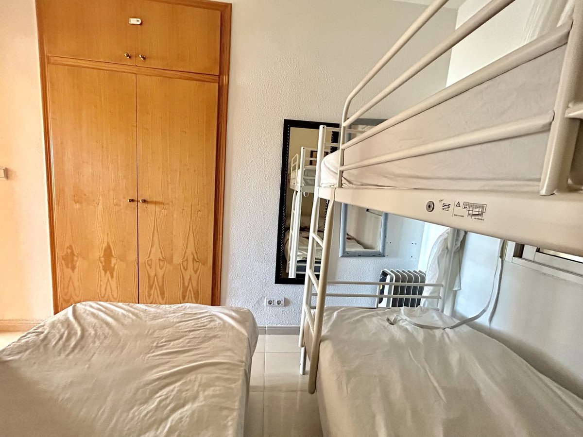 2 Bed Middle Floor Apartment in Villamartin